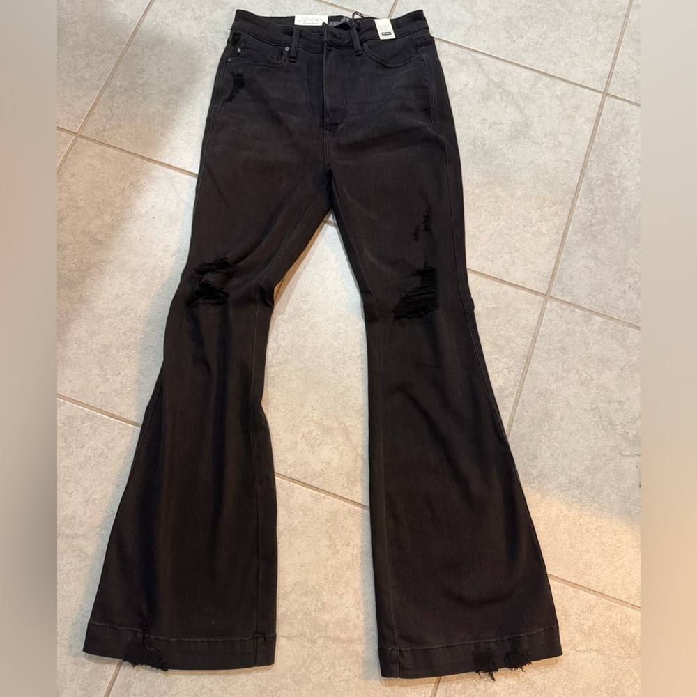 Judy Blue NWT  Flare Denim jeans tummy control